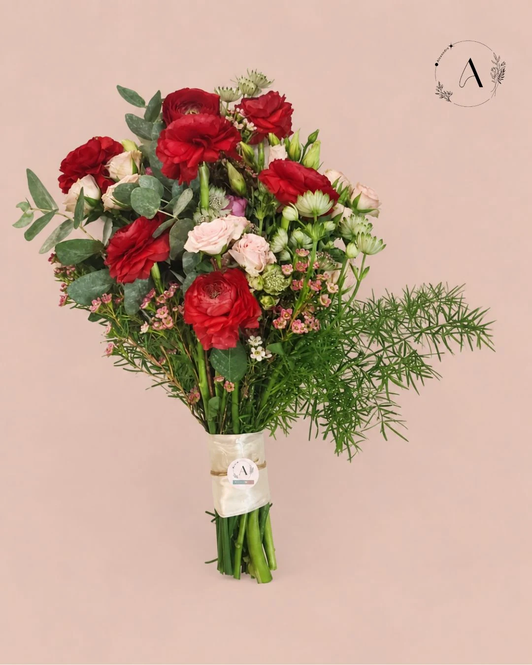 Bridal floral arrangement